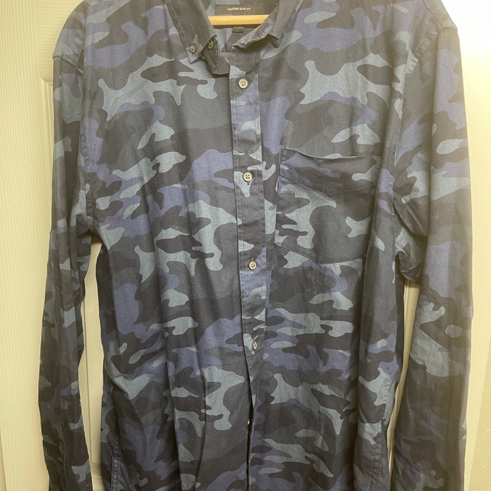Banana Republic CamoShirt